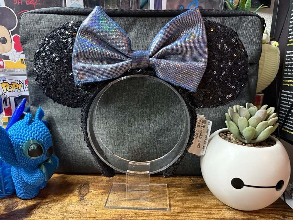 EUC Disney Parks Minnie Mouse Sequin Ears Headband